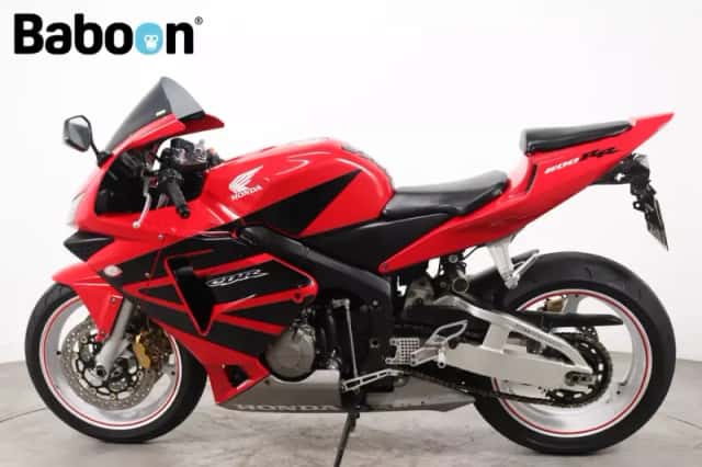 Honda CBR600RR (2003) thumbnail 3