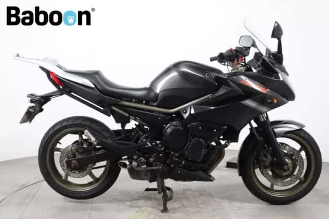 Yamaha XJ6 (2010) thumbnail 1