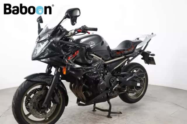 Yamaha XJ6 (2010) thumbnail 6