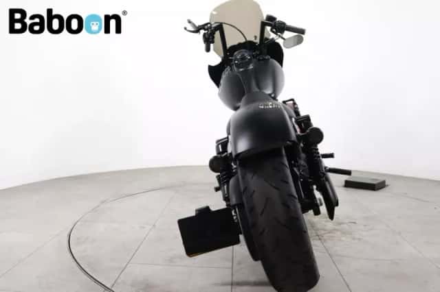 Harley-Davidson Street Bob (2006) thumbnail 4