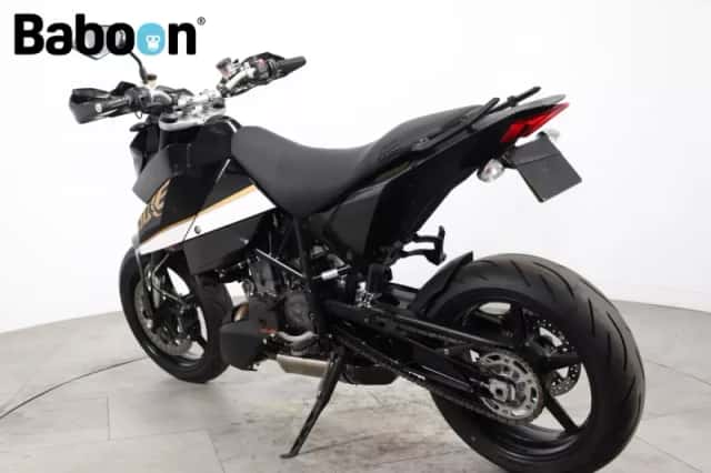 KTM 690 Duke (2011) thumbnail 4