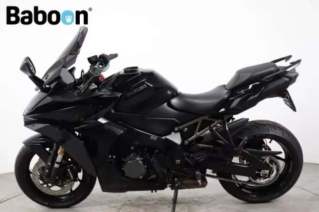 Suzuki GSX-S1000GT (2022) thumbnail 5
