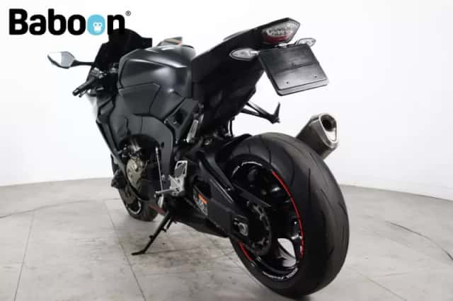 Honda CBR1000RR (2017) thumbnail 6