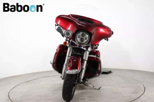 Harley-Davidson Ultra Glide Limited (2015) thumbnail 3