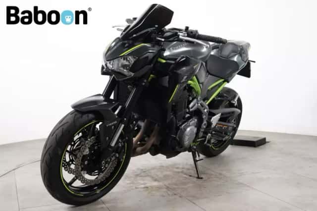 Kawasaki Z900 (2018) thumbnail 4