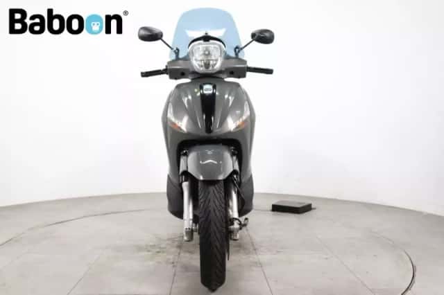 Piaggio Beverly 350 Sport (2012) thumbnail 3