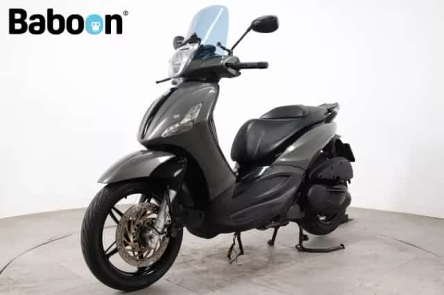 Piaggio Beverly 350 Sport (2012) thumbnail 4