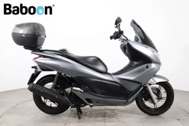 Honda PCX 150 (2013) thumbnail 1