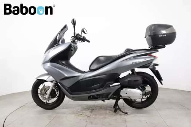 Honda PCX 150 (2013) thumbnail 3