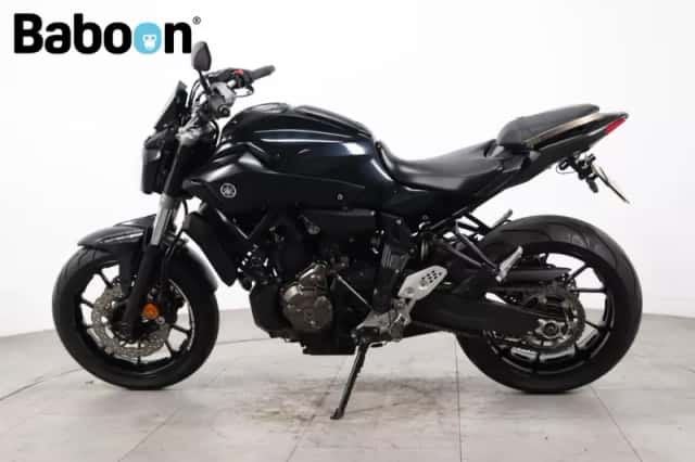 Yamaha MT-07 (2017) thumbnail 5