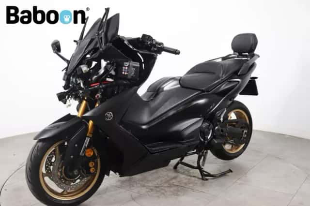 Yamaha T MAX (2022) thumbnail 6