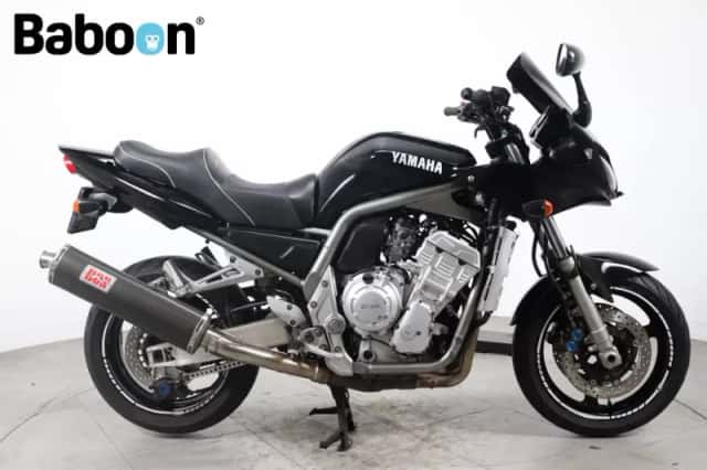 Yamaha FZS 1000 Fazer (2002) thumbnail 1