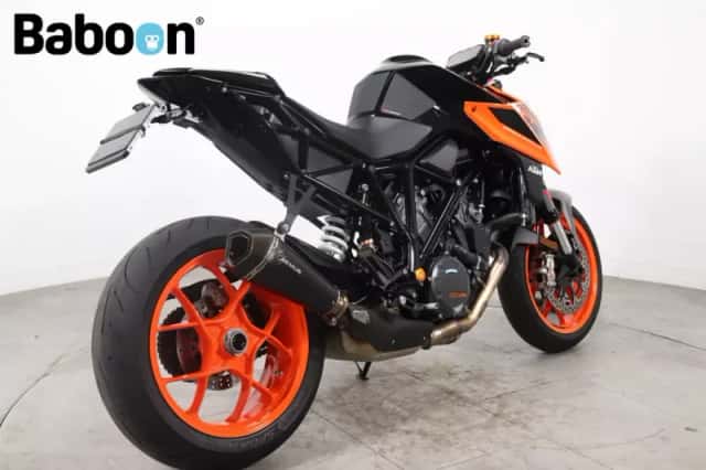 KTM 1290 SuperDuke R (2019) thumbnail 2