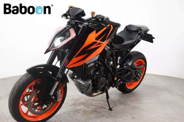 KTM 1290 SuperDuke R (2019) thumbnail 6