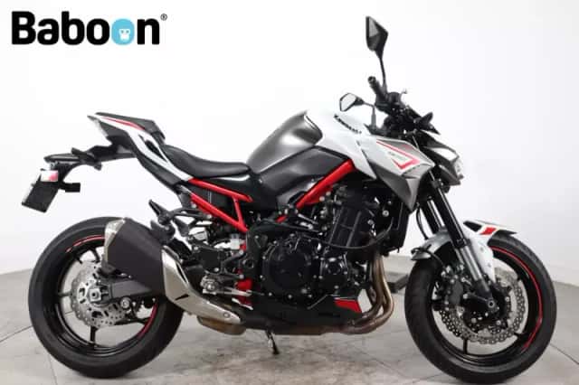 Kawasaki Z900 (2023) thumbnail 1