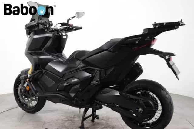 Honda X ADV (2023) thumbnail 4