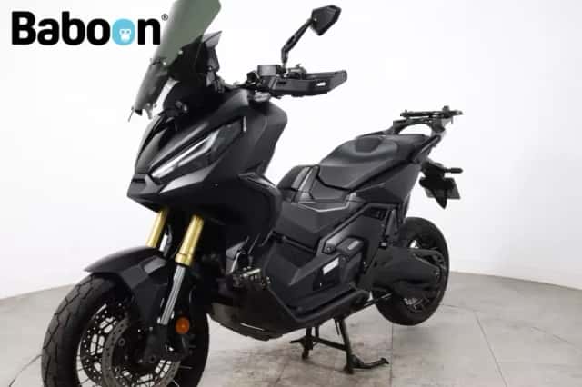 Honda X ADV (2023) thumbnail 6
