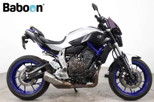 Yamaha MT-07 (2015) thumbnail 1