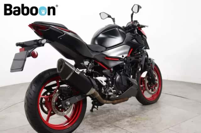 Kawasaki Z 500 SE (2025) thumbnail 2