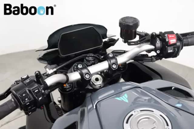 Yamaha MT-10 (2024) thumbnail 6