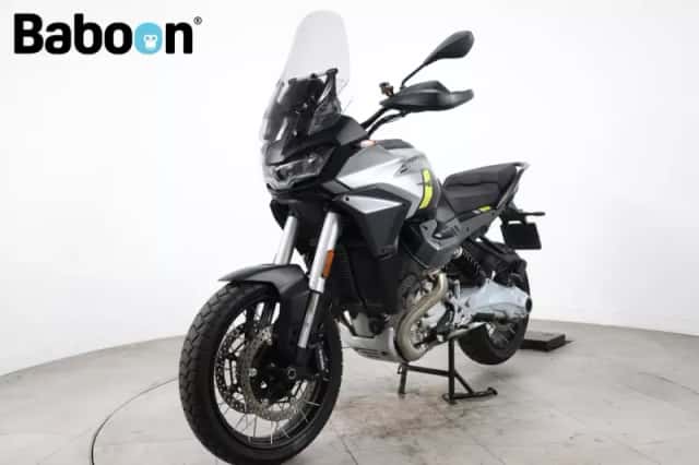 Moto Guzzi Stelvio (2024) thumbnail 3