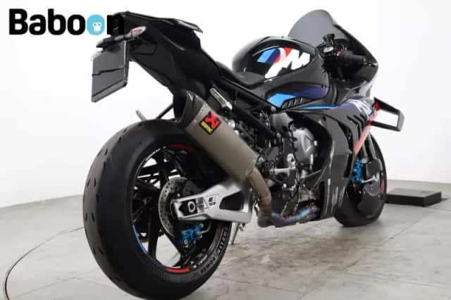 BMW M 1000 RR (2024) thumbnail 6