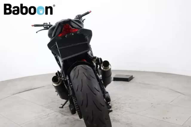 Kawasaki Z1000 (2014) thumbnail 3
