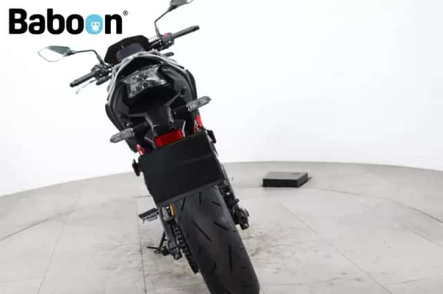 Kawasaki Z650 (2025) thumbnail 3