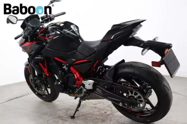 Kawasaki Z650 (2025) thumbnail 4