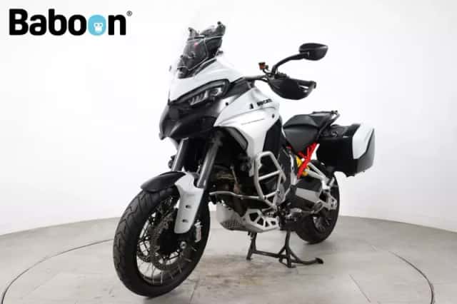 Ducati Multistrada V4S (2022) thumbnail 6