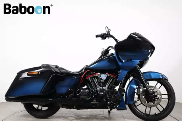 Harley-Davidson Road Glide (2019) thumbnail 1