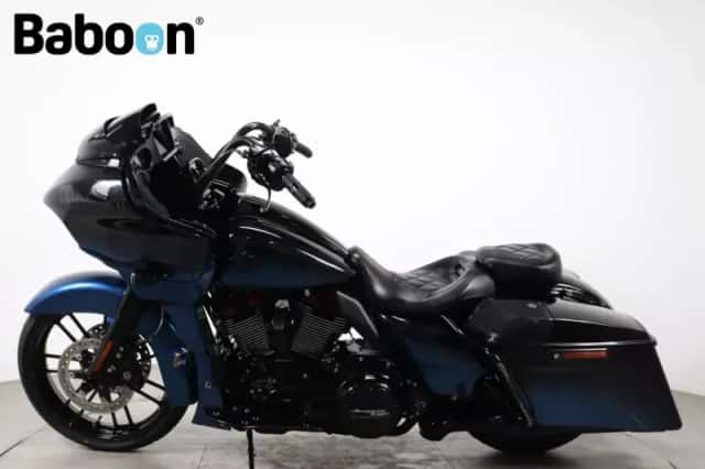 Harley-Davidson Road Glide (2019) thumbnail 2