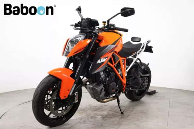 KTM 1290 SuperDuke R (2018) thumbnail 4