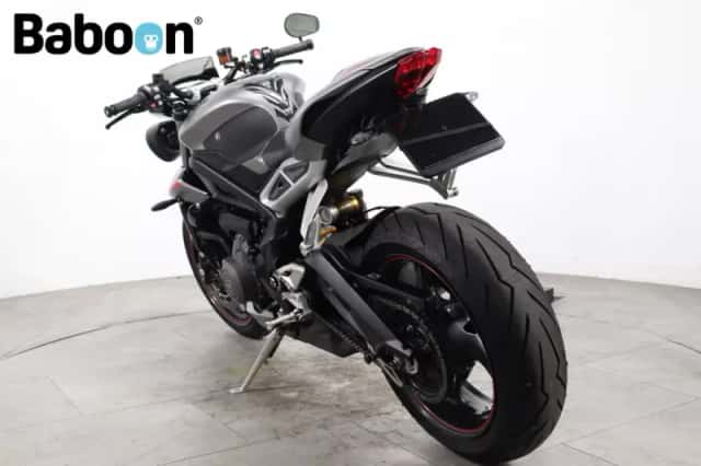 Triumph Street Triple RS (2017) thumbnail 6
