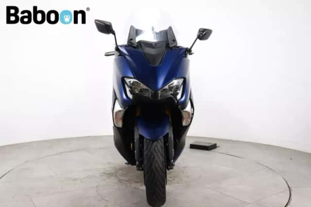 Yamaha T MAX (2018) thumbnail 3