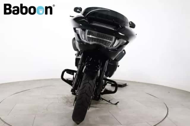 Harley-Davidson Road Glide (2024) thumbnail 3
