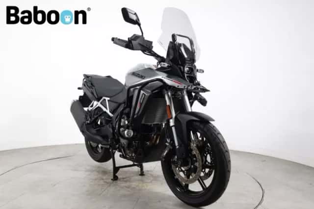 Suzuki V-Strom 800 (2026) thumbnail 2
