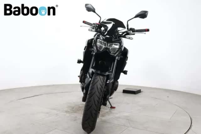 Kawasaki Z900 (2020) thumbnail 3