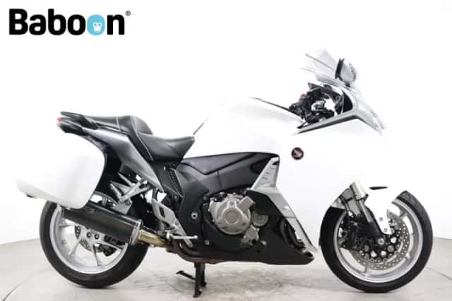 Honda VFR1200 (2011) thumbnail 1