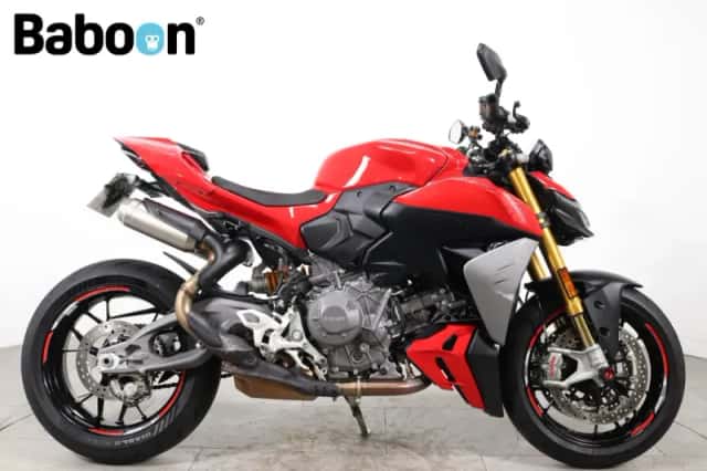 Ducati Streetfighter V2 (2025) thumbnail 1