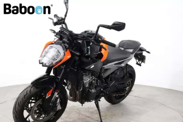 KTM 790 Duke (2025) thumbnail 4