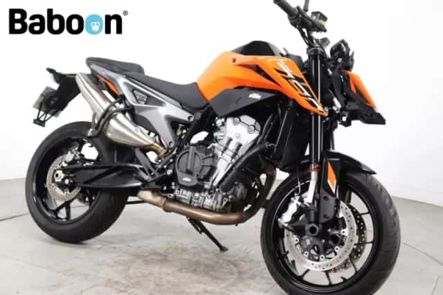 KTM 790 Duke (2025) thumbnail 6