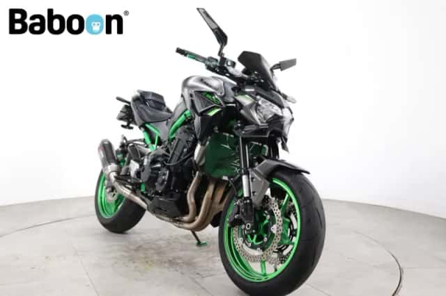 Kawasaki Z900 (2023) thumbnail 2