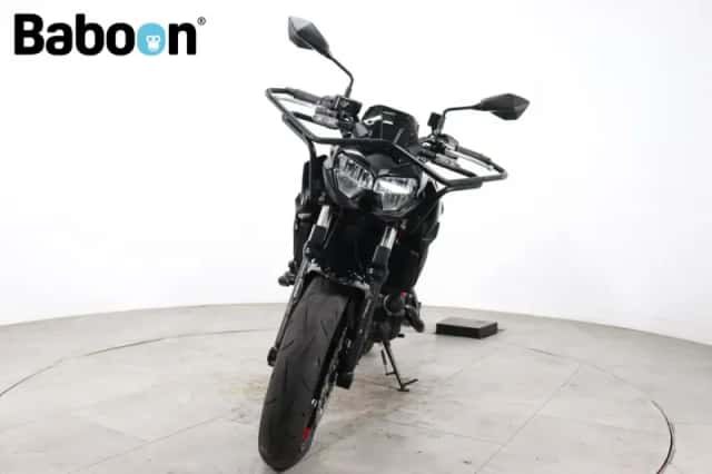 Kawasaki Z650 (2025) thumbnail 3