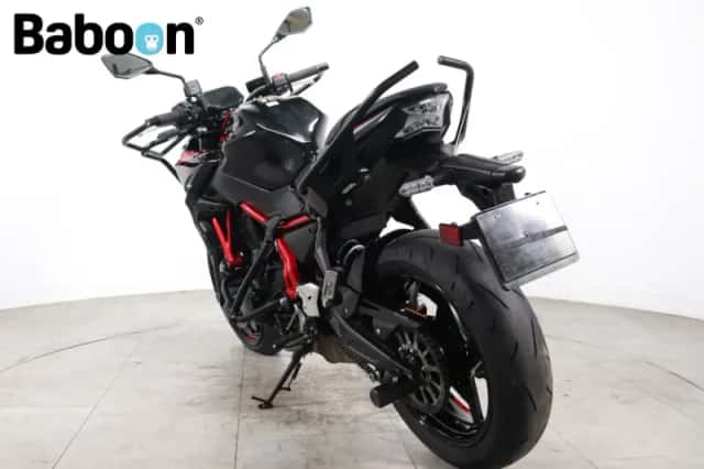 Kawasaki Z650 (2025) thumbnail 6