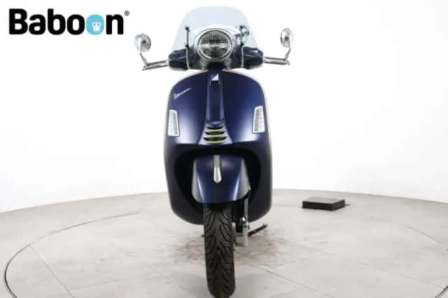 Piaggio GTS 300 Super (2023) thumbnail 4