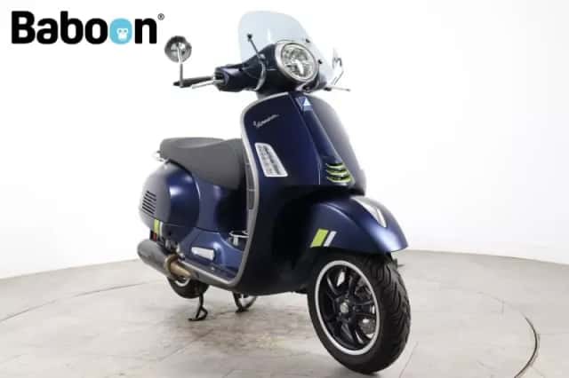 Piaggio GTS 300 Super (2023) thumbnail 5