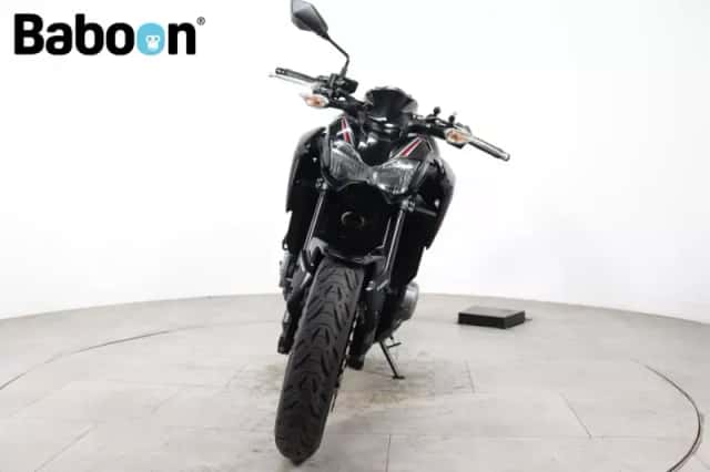 Kawasaki Z900 (2018) thumbnail 5