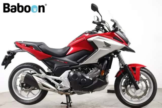 Honda NC750X (2017) thumbnail 1