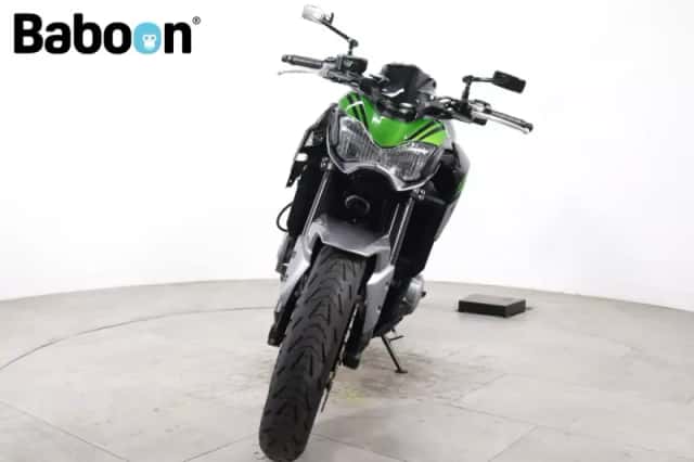 Kawasaki Z900 (2019) thumbnail 3